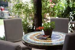 פינת ישיבה חדר ישיבות גדול